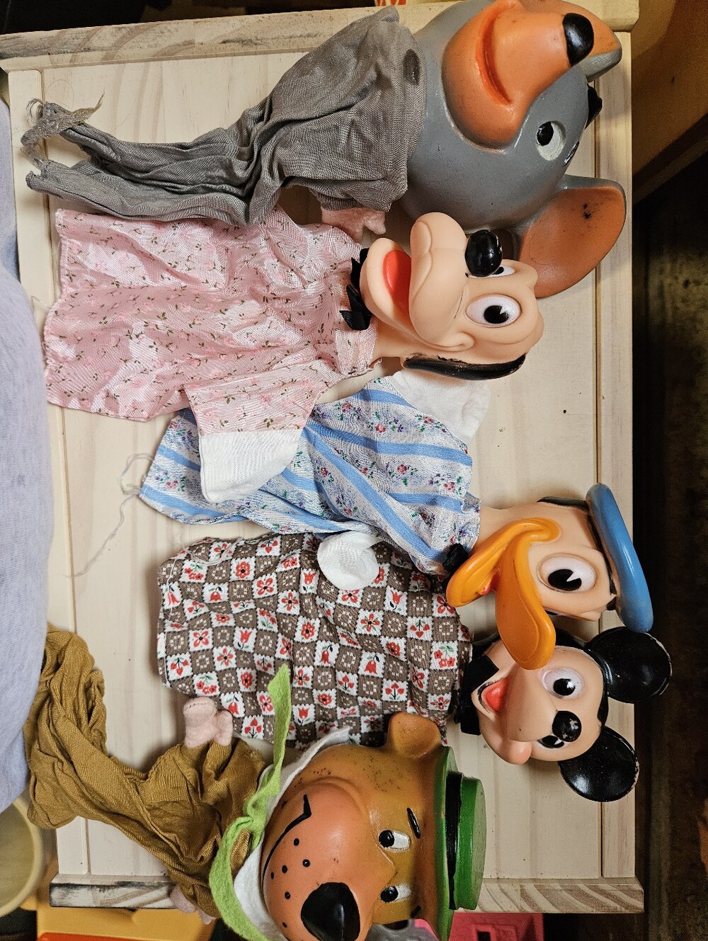 Vintage Rubber Hand Puppets Disney Yogi Bear 5pcs